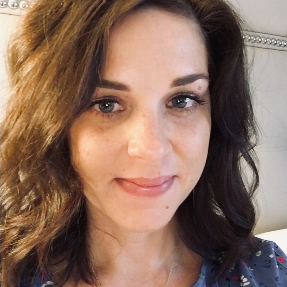 Meet your Posher, Angie